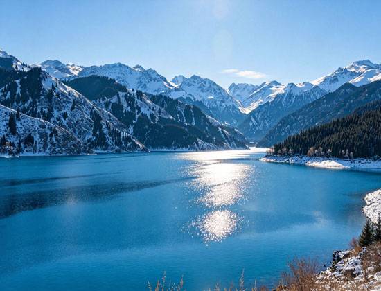 【新疆仙境游10日游】乌鲁木齐+魔鬼城+五彩滩+喀纳斯+吐鲁番+天山天池，热销中......